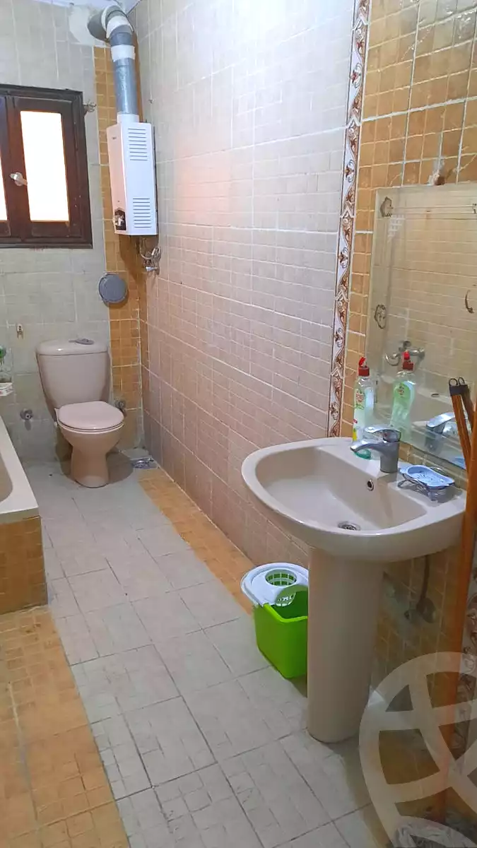 https://aqarmap.com.eg/ar/listing/7199029-for-sale-cairo-6th-of-october-el-ahyaa-neighborhood-1st-al-maahad