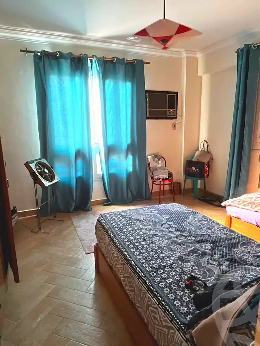 https://aqarmap.com.eg/ar/listing/7199048-for-sale-cairo-6th-of-october-el-ahyaa-neighborhood-1st-third-neighborhood