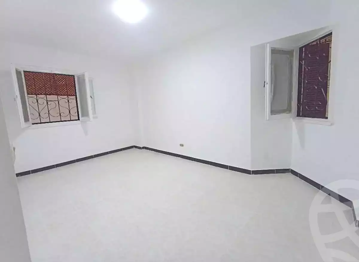 https://aqarmap.com.eg/ar/listing/7199366-for-sale-alexandria-al-agamy-shataa-el-nakheel