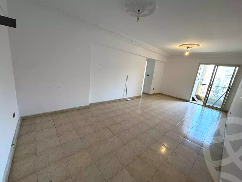 https://aqarmap.com.eg/ar/listing/7199506-for-sale-alexandria-lsywf-gardenia-compound