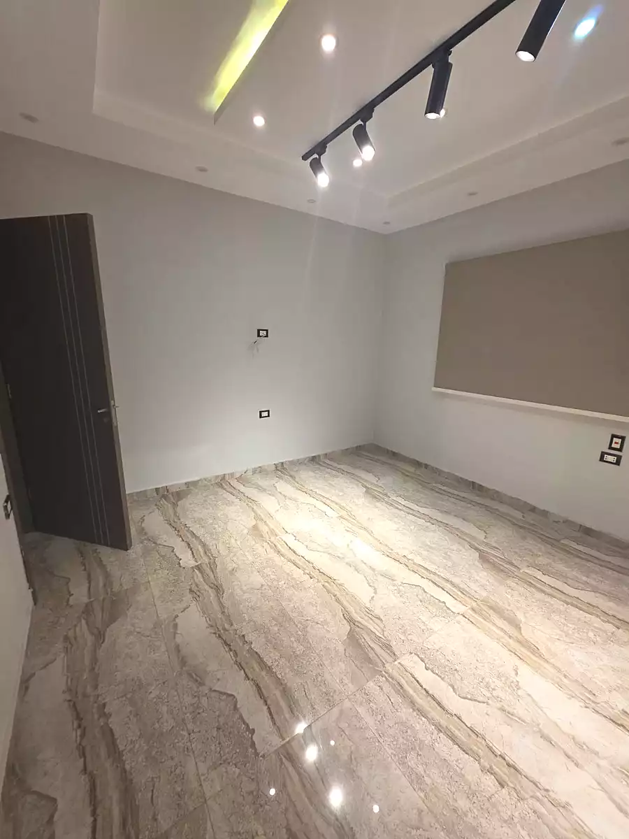 https://aqarmap.com.eg/en/listing/7199785-for-rent-cairo-new-cairo-el-narges-el-narges-2-pilot-halawany-st