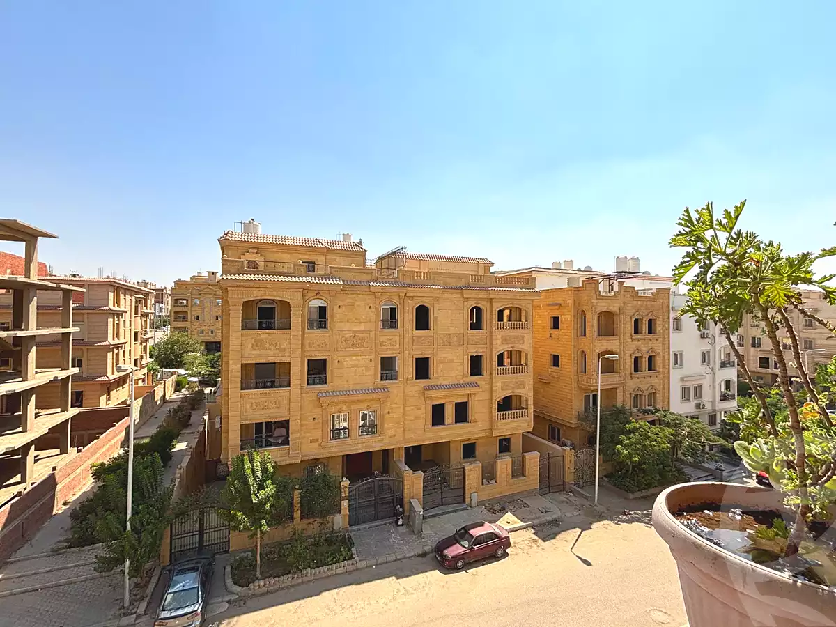 https://aqarmap.com.eg/en/listing/7199885-for-sale-cairo-new-cairo-mohammed-nagib-axis-st