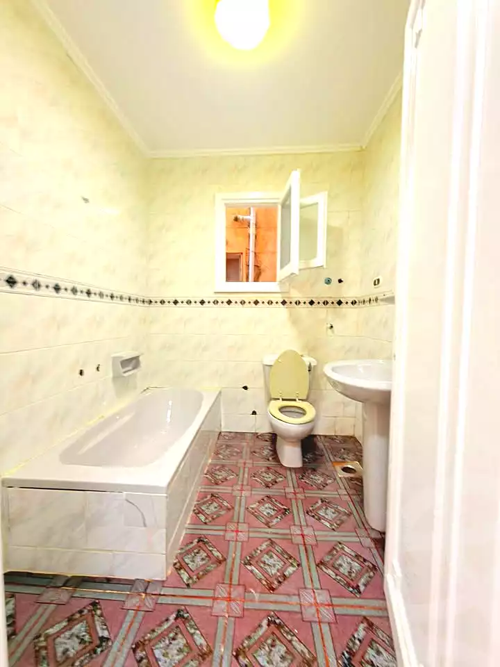 https://aqarmap.com.eg/en/listing/7199920-for-sale-alexandria-al-agamy-shataa-el-nakheel