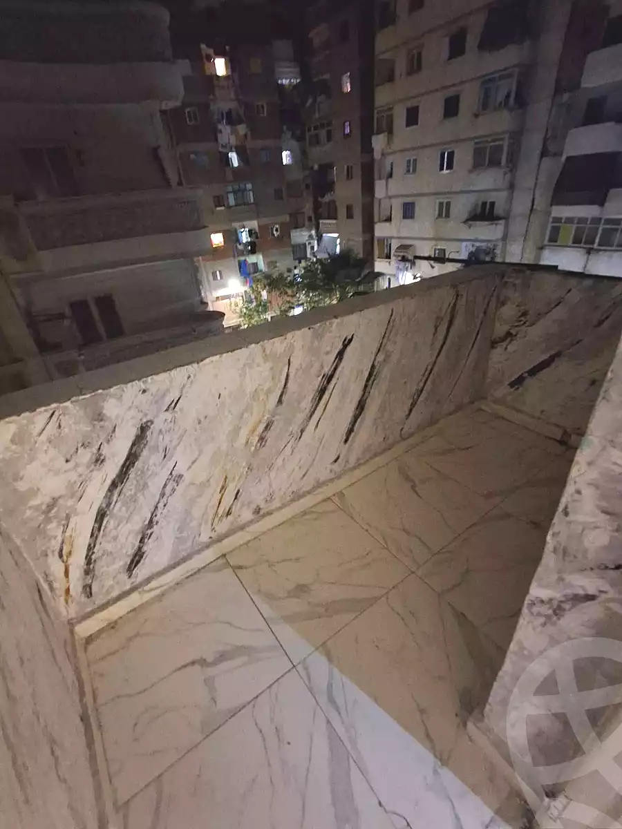 https://aqarmap.com.eg/ar/listing/7200050-for-sale-alexandria-bahray-el-anfoshy-sidi-kazman-st