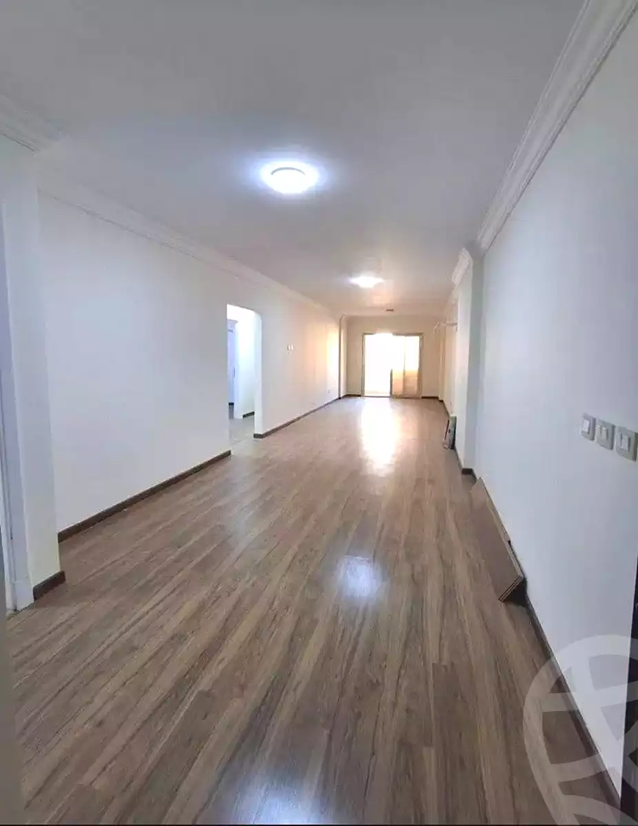 https://aqarmap.com.eg/ar/listing/7200558-for-sale-alexandria-lsywf-city-light-compound