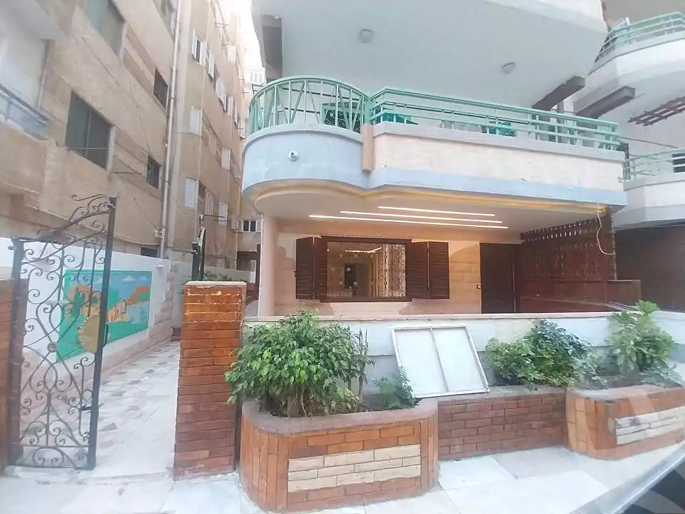https://aqarmap.com.eg/ar/listing/7200888-for-sale-alexandria-al-agamy-shataa-el-nakheel