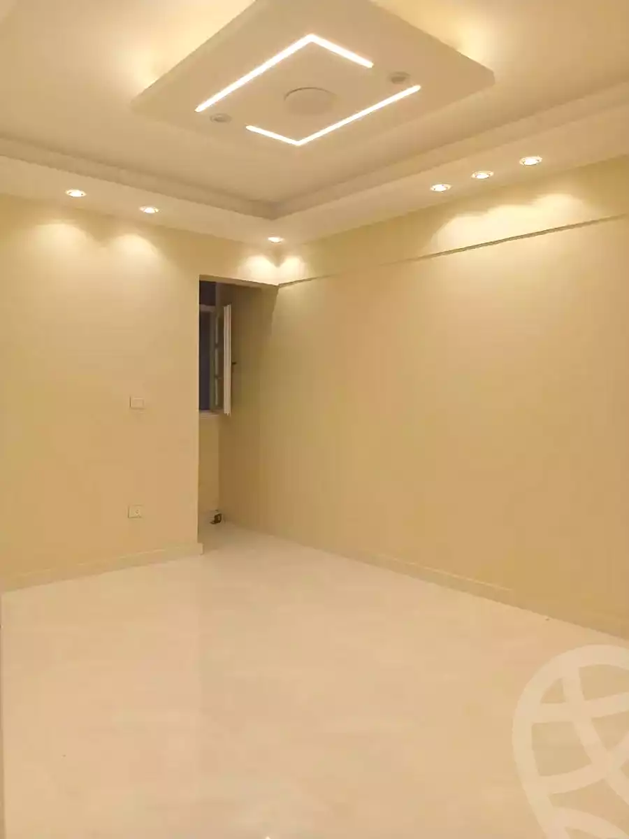 https://aqarmap.com.eg/ar/listing/7201229-for-sale-alexandria-sydy-bshr-sydy-bshr-bhry-gamal-abd-el-nasir-st