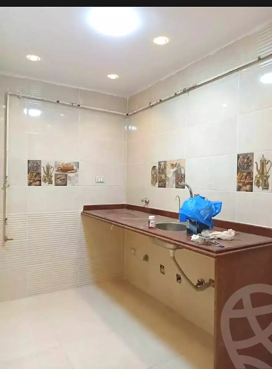 https://aqarmap.com.eg/ar/listing/7201229-for-sale-alexandria-sydy-bshr-sydy-bshr-bhry-gamal-abd-el-nasir-st