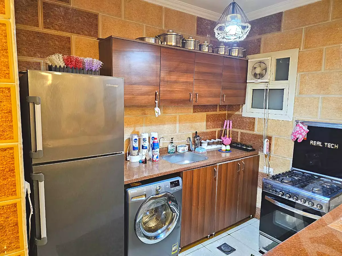 https://aqarmap.com.eg/ar/listing/7201433-for-rent-cairo-6th-of-october-el-ahyaa-neighborhood-2nd-divided-from-al-kafrawei-st