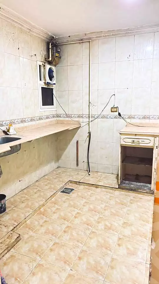 https://aqarmap.com.eg/en/listing/7201943-for-sale-alexandria-al-agamy-el-hanouvel-el-kholafaa-el-rashdeen-st