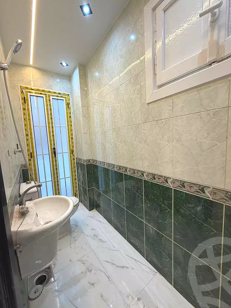 https://aqarmap.com.eg/en/listing/7201971-for-sale-alexandria-el-mandara-shr-jml-bd-lnsr