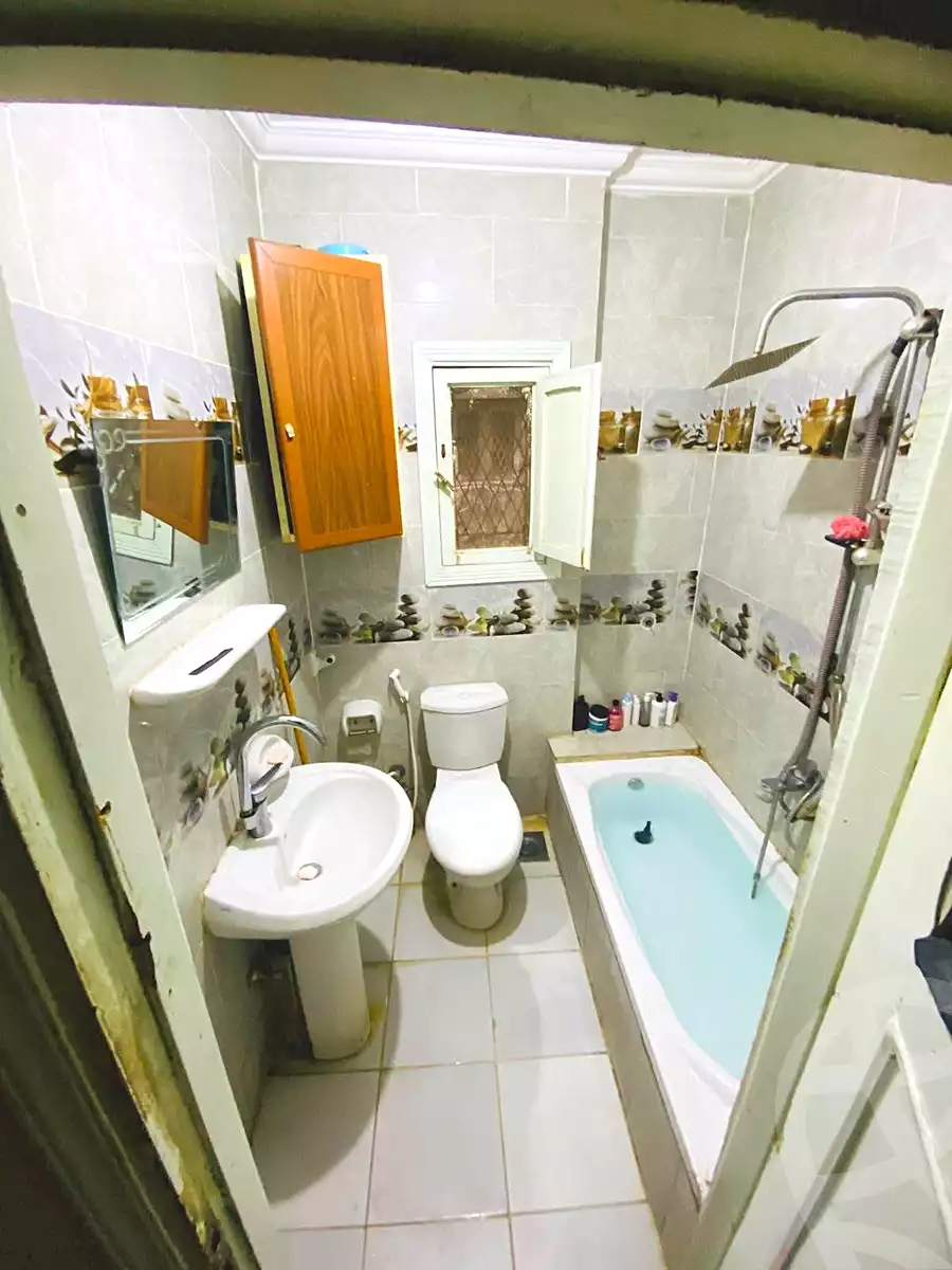 https://aqarmap.com.eg/en/listing/7201973-for-sale-alexandria-al-agamy-el-hanouvel