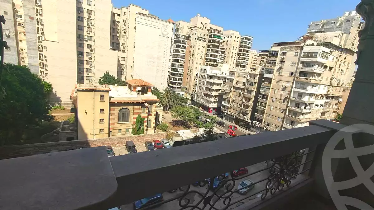 https://aqarmap.com.eg/en/listing/7202011-for-sale-alexandria-ganaklis-shr-bw-qyr-tryq-lhry