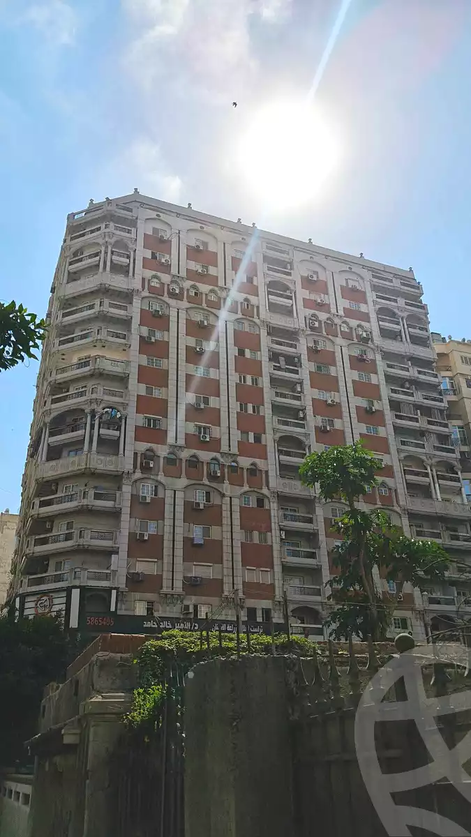 https://aqarmap.com.eg/en/listing/7202011-for-sale-alexandria-ganaklis-shr-bw-qyr-tryq-lhry