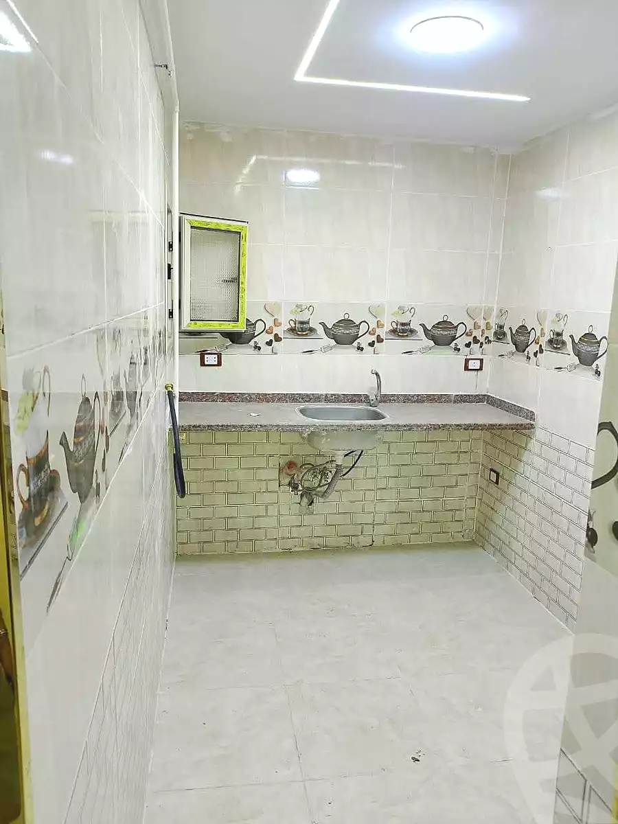 https://aqarmap.com.eg/ar/listing/7202062-for-sale-alexandria-al-agamy-el-hanouvel-radwan-st