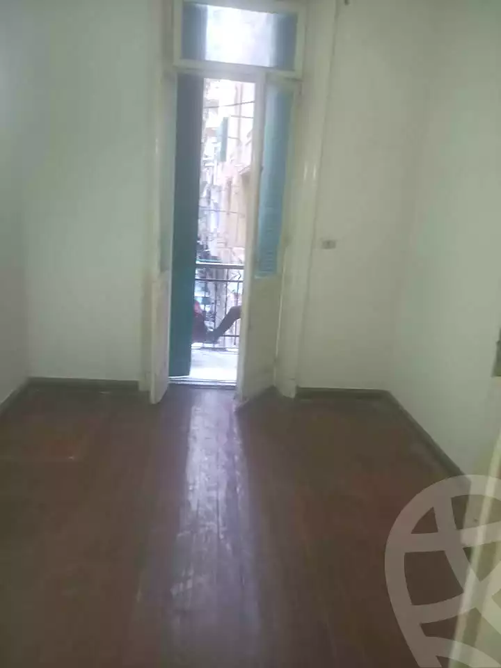 https://aqarmap.com.eg/en/listing/7202133-for-sale-alexandria-ibrahimia-la-jetee-st