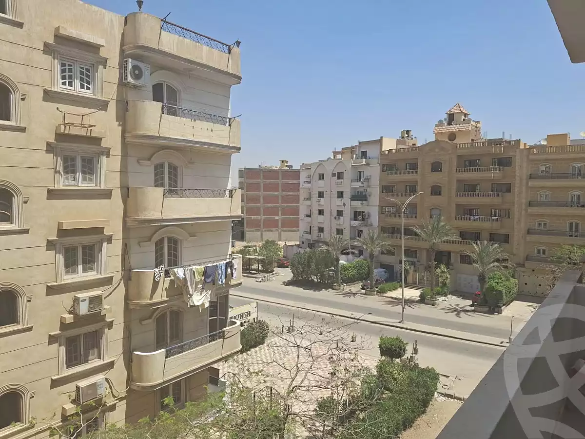 https://aqarmap.com.eg/ar/listing/7202271-for-sale-cairo-6th-of-october-el-ahyaa-neighborhood-3rd-al-hay-al-thalith-st