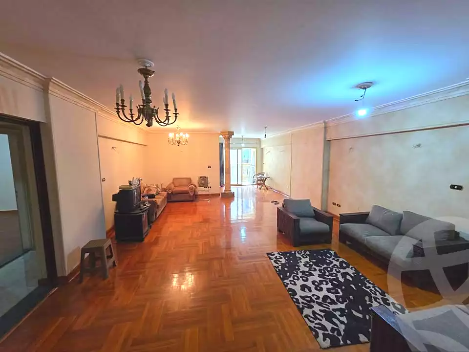 https://aqarmap.com.eg/en/listing/7202297-for-sale-alexandria-roshdy-roushdy-basha-st