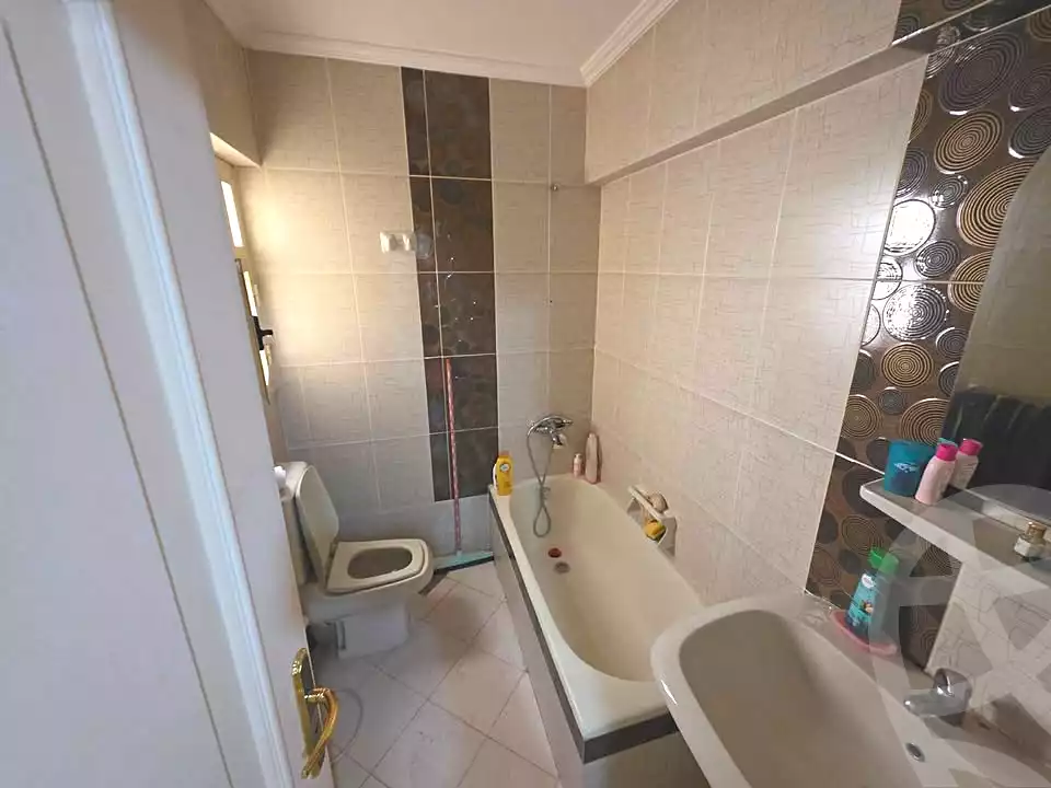 https://aqarmap.com.eg/en/listing/7202297-for-sale-alexandria-roshdy-roushdy-basha-st