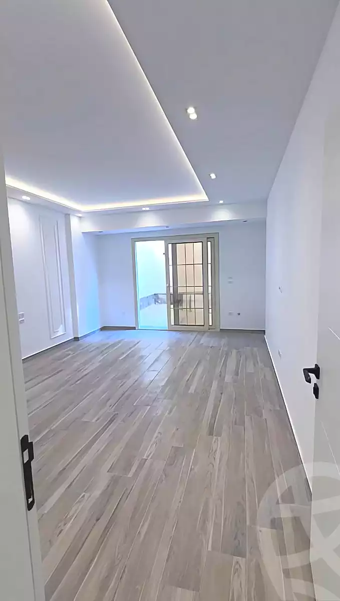 https://aqarmap.com.eg/ar/listing/7202485-for-sale-cairo-el-sheikh-zayed-city-el-hay-eltaseaa-lhy-lts