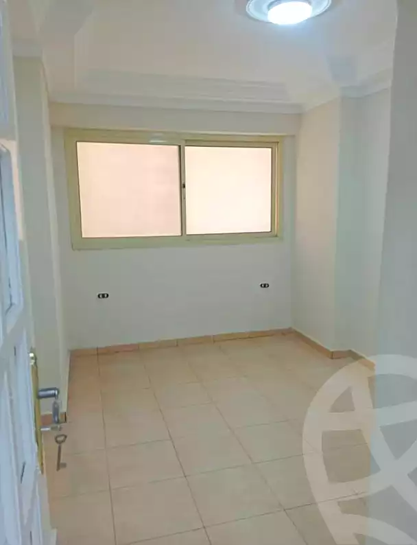 https://aqarmap.com.eg/ar/listing/7202572-for-sale-alexandria-sydy-bshr-sydy-bshr-bhry-gamal-abd-el-nasir-st