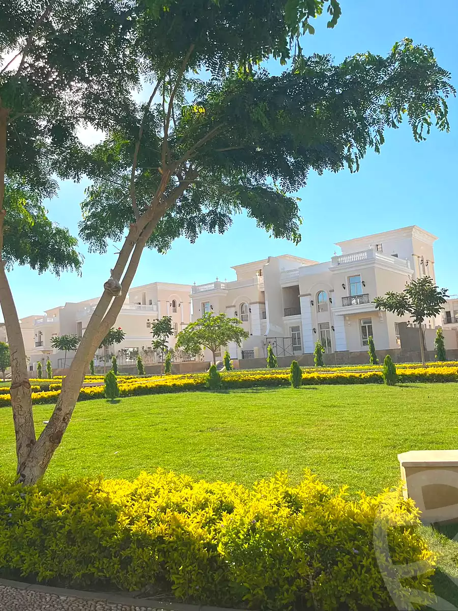 https://aqarmap.com.eg/ar/listing/7202642-for-sale-cairo-new-administrative-capital-r5-granville-compound-founders