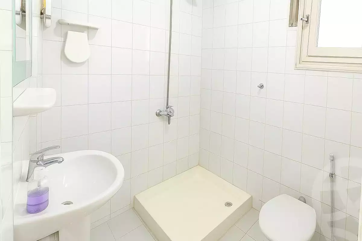 https://aqarmap.com.eg/ar/listing/7202649-for-sale-alexandria-al-agamy-el-hanouvel-el-kholafaa-el-rashdeen-st