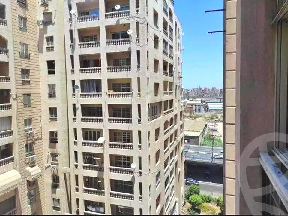 https://aqarmap.com.eg/ar/listing/7202731-for-rent-alexandria-moharram-bey-tryq-qn-lswys