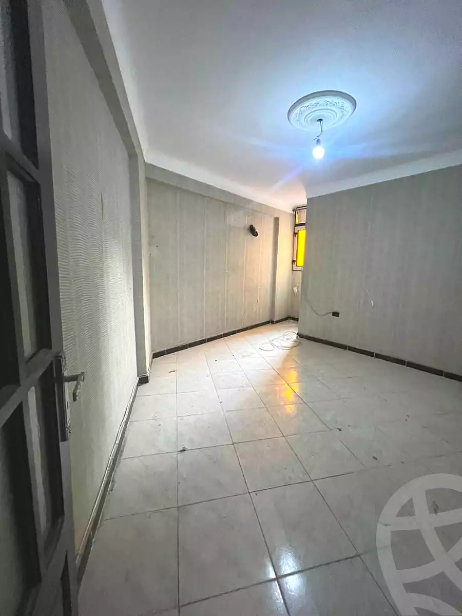 https://aqarmap.com.eg/ar/listing/7203282-for-sale-alexandria-sydy-bshr-sydy-bshr-bhry-shr-khld-bn-lwlyd