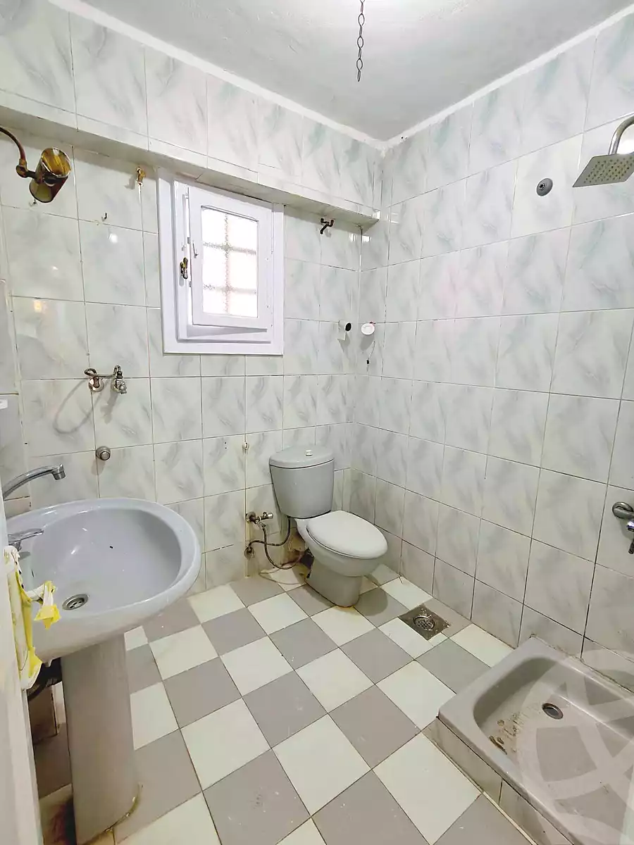 https://aqarmap.com.eg/ar/listing/7203380-for-sale-alexandria-al-agamy-shataa-el-nakheel