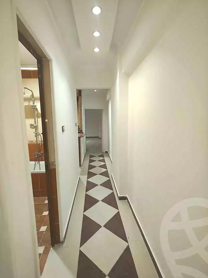 https://aqarmap.com.eg/ar/listing/7203542-for-sale-alexandria-lsywf-el-falki