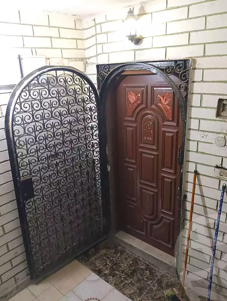 https://aqarmap.com.eg/ar/listing/7203580-for-rent-cairo-helwan-helwan-el-sharkeya-abd-el-rahman-pasha-st