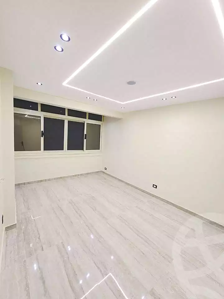 https://aqarmap.com.eg/ar/listing/7203775-for-sale-alexandria-sydy-bshr-sydy-bshr-bhry-gamal-abd-el-nasir-st