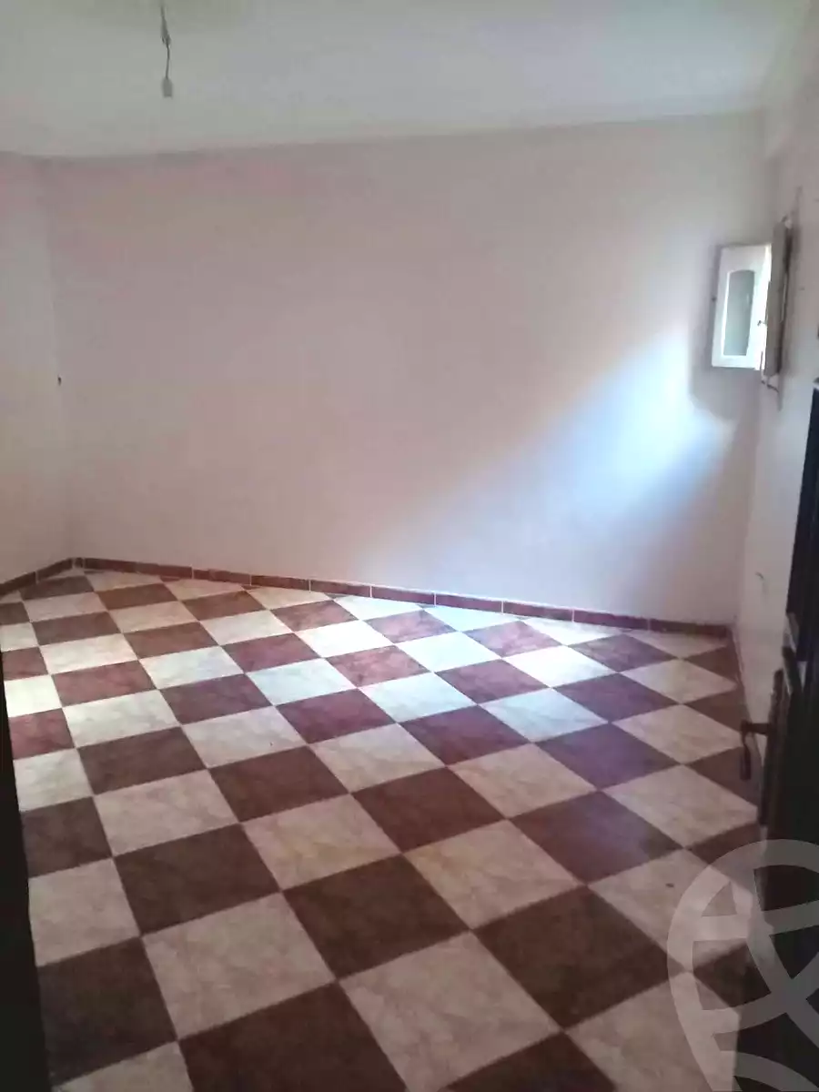 https://aqarmap.com.eg/ar/listing/7203804-for-sale-alexandria-al-agamy-bw-ywsf