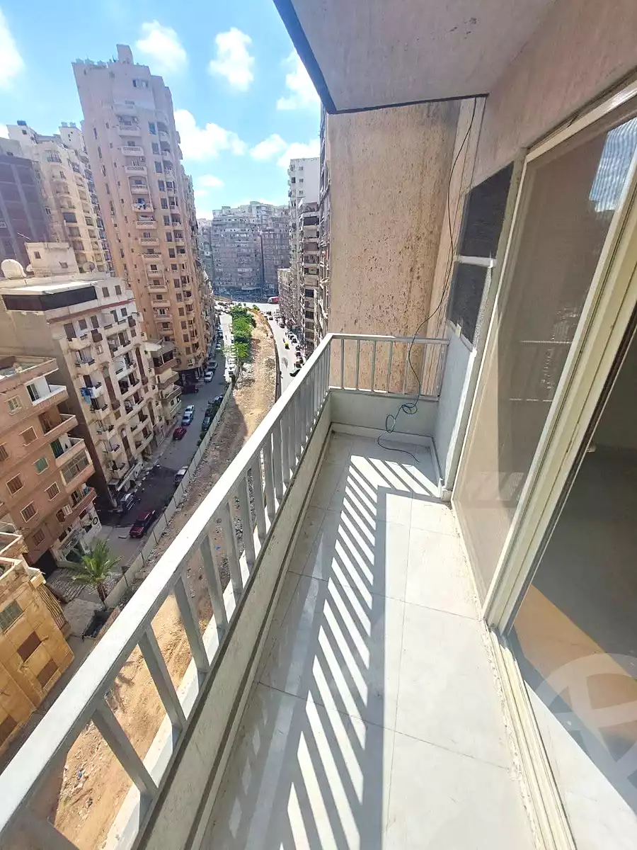 https://aqarmap.com.eg/ar/listing/7204263-for-rent-alexandria-sydy-bshr