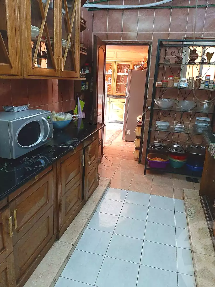 9 BR Villa in Al Rabwa, photo 26 of 28