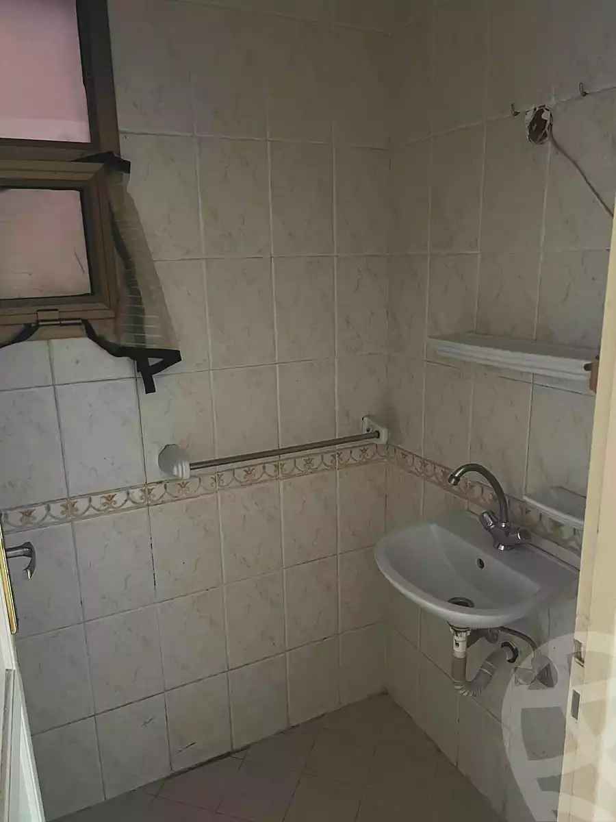 https://aqarmap.com.eg/en/listing/7204289-for-sale-cairo-new-cairo-lrhb-city-phase-5-talaat-mostafa-st