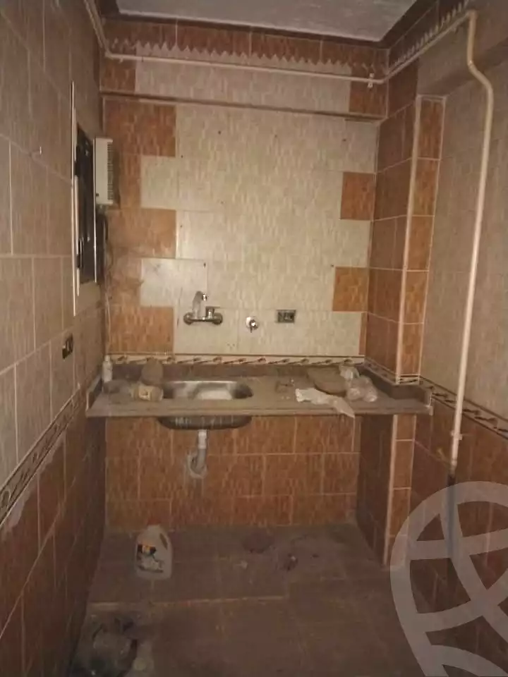 https://aqarmap.com.eg/ar/listing/7204640-for-sale-alexandria-new-miami-eskot
