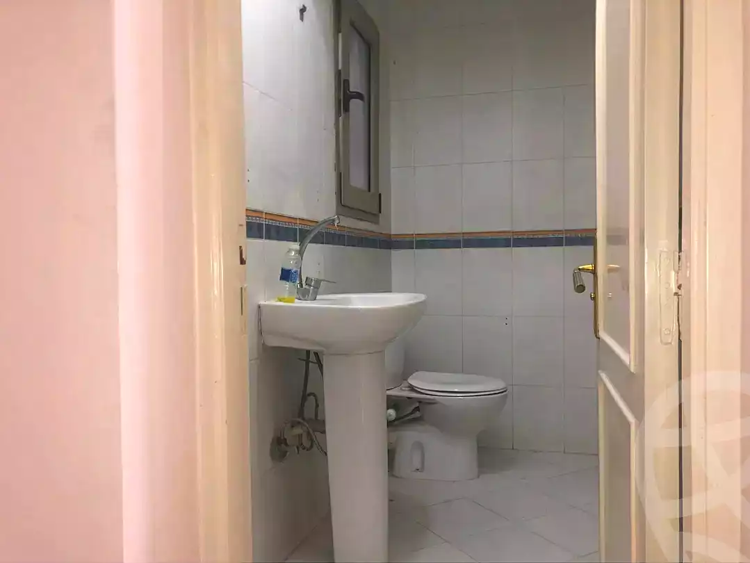 https://aqarmap.com.eg/ar/listing/7205184-for-rent-alexandria-zezenia