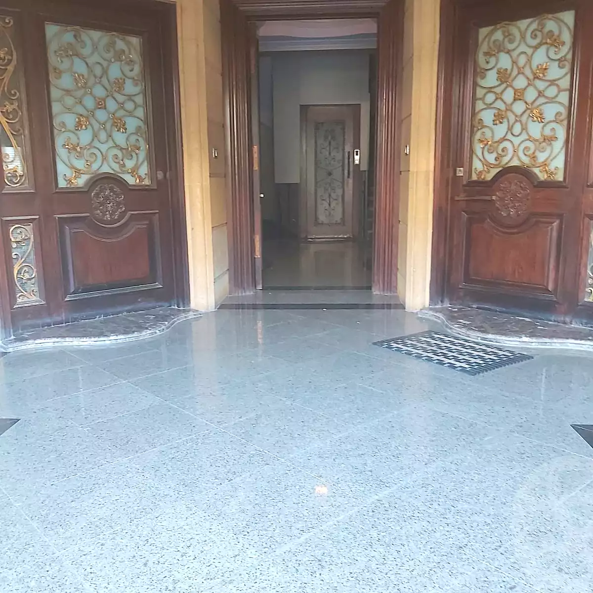 https://aqarmap.com.eg/ar/listing/7205211-for-sale-cairo-new-cairo-el-ahyaa-first-neighborhood-omar-ibn-abd-el-aziz-st