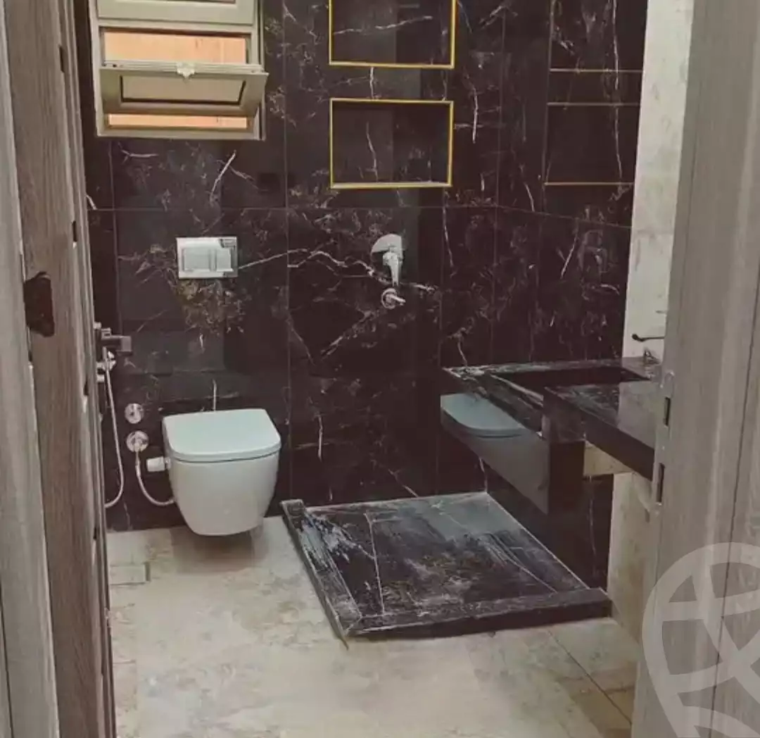https://aqarmap.com.eg/ar/listing/7205340-for-rent-alexandria-moharram-bey