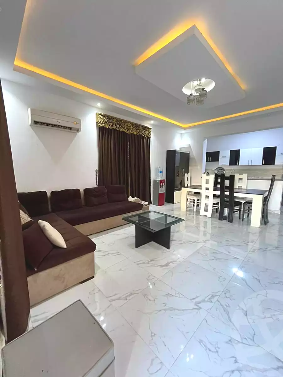 https://aqarmap.com.eg/ar/listing/7205436-for-rent-cairo-el-sheikh-zayed-city-lshykh-zyd-ljdyd-el-reef-el-oroby