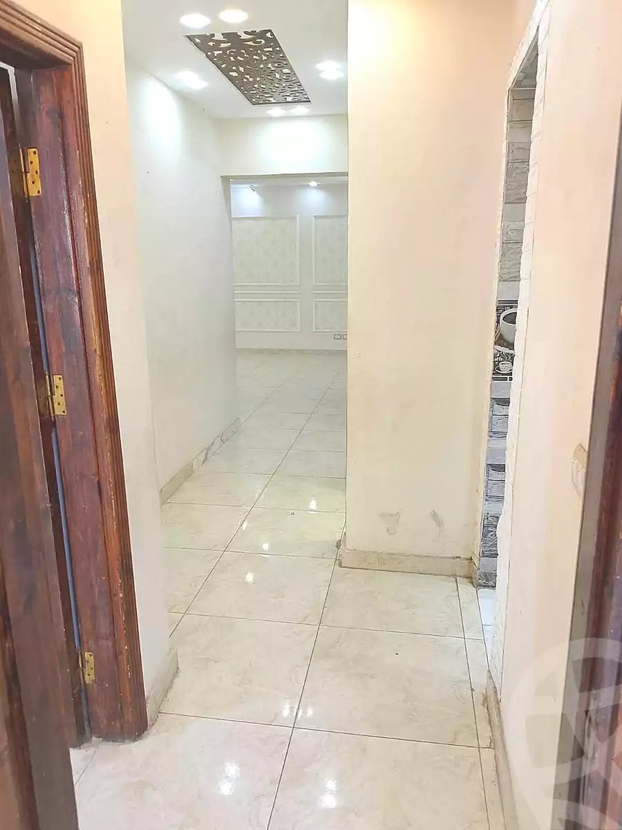 https://aqarmap.com.eg/ar/listing/7205484-for-rent-alexandria-alexandria-marsa-matrouh-rd