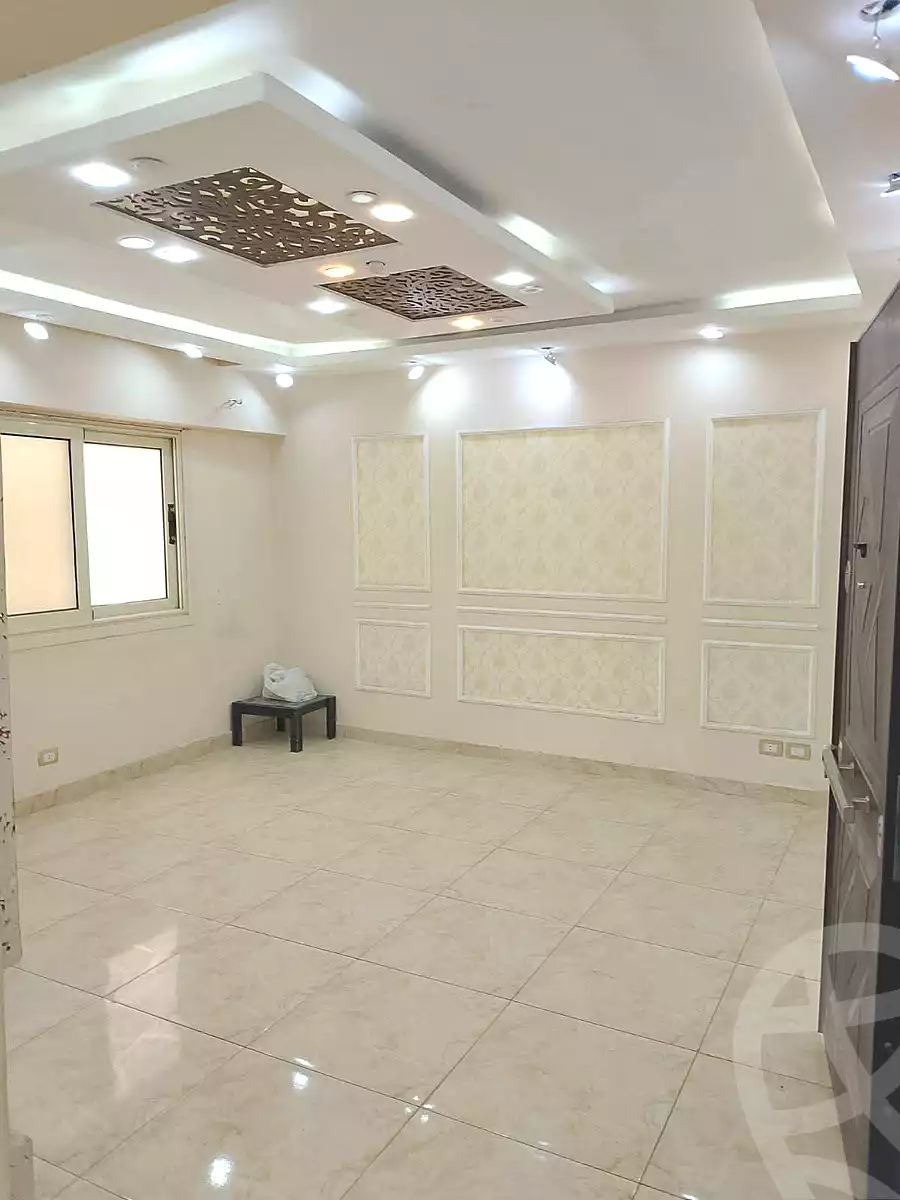 https://aqarmap.com.eg/ar/listing/7205484-for-rent-alexandria-alexandria-marsa-matrouh-rd