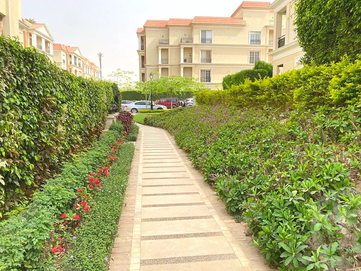 https://aqarmap.com.eg/en/listing/7205572-for-sale-cairo-new-cairo-compounds-cairo-new-cairo-compounds-regents-park