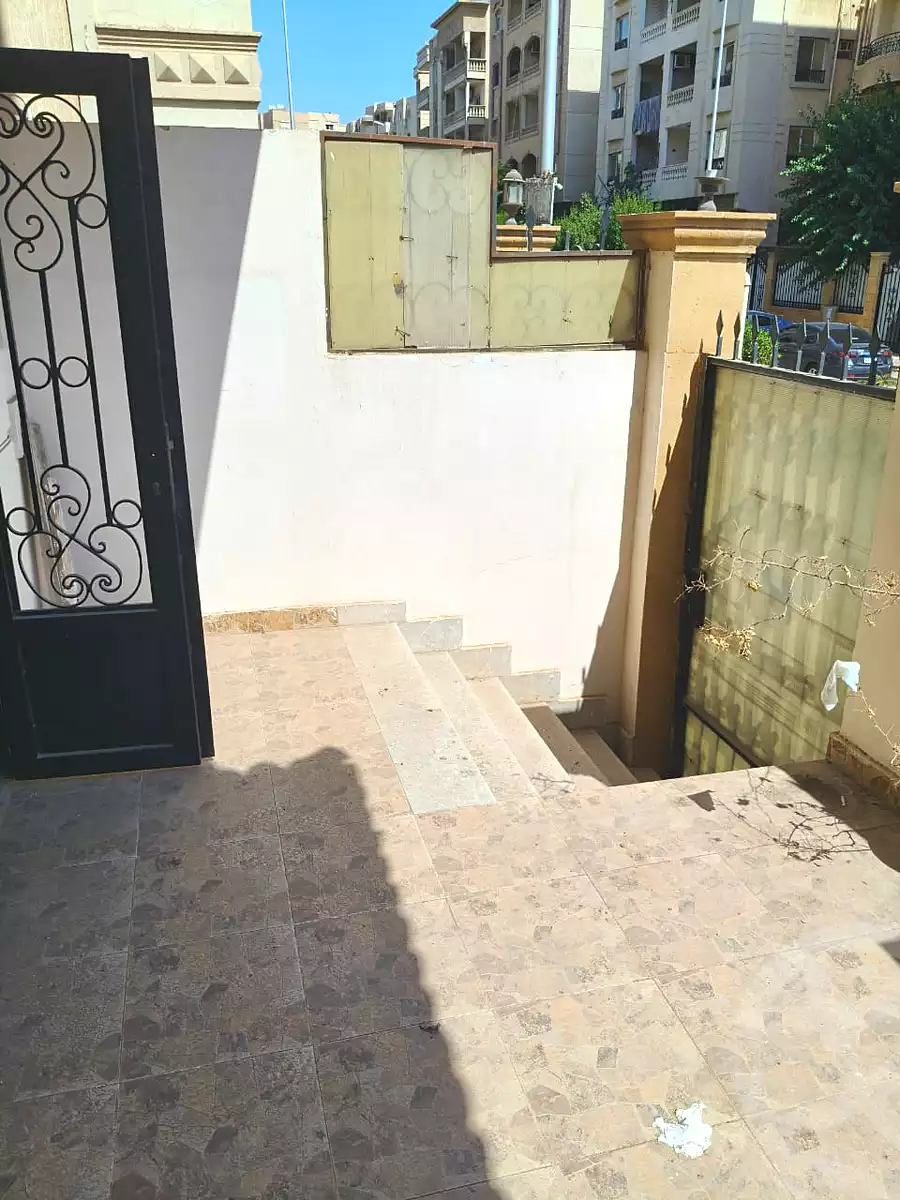 https://aqarmap.com.eg/ar/listing/7205814-for-sale-cairo-new-cairo-el-banafsg-el-banafsag-omarat-al-gabri-st