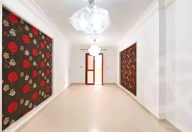 https://aqarmap.com.eg/ar/listing/7205852-for-sale-alexandria-sydy-bshr-sydy-bshr-bhry-shr-khld-bn-lwlyd
