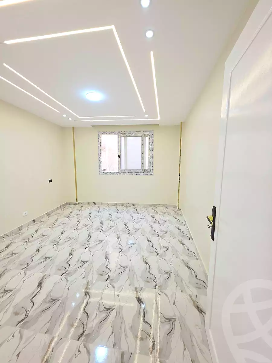 https://aqarmap.com.eg/ar/listing/7205975-for-sale-alexandria-sydy-bshr-sydy-bshr-bhry-shr-mhmd-njyb