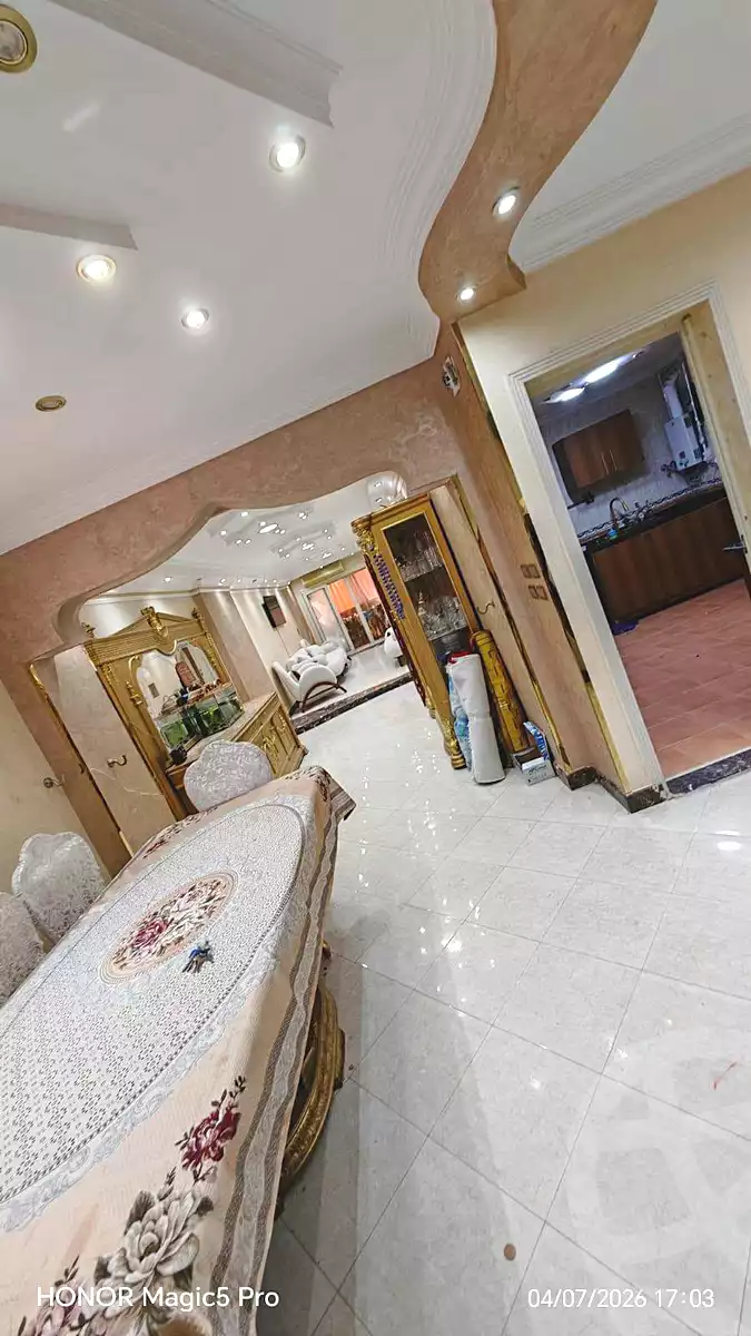 https://aqarmap.com.eg/ar/listing/7205974-for-sale-cairo-helwan-helwan-el-sharkeya-mostafa-safwat-st