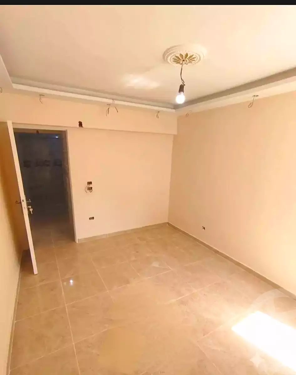 https://aqarmap.com.eg/en/listing/7206309-for-sale-alexandria-al-agamy-el-hanouvel-al-haded-we-al-soulb-st